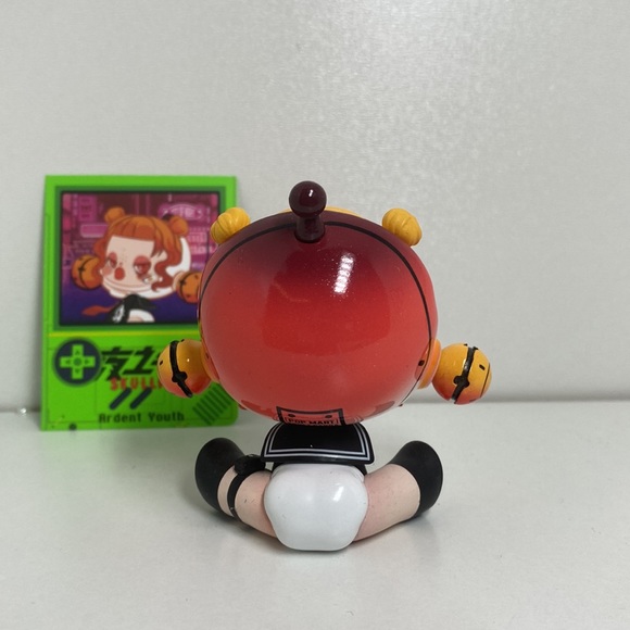 POP MART SKULLPANDA CITY OF NIGHT ARDENT YOUTH - Picture 3 of 3